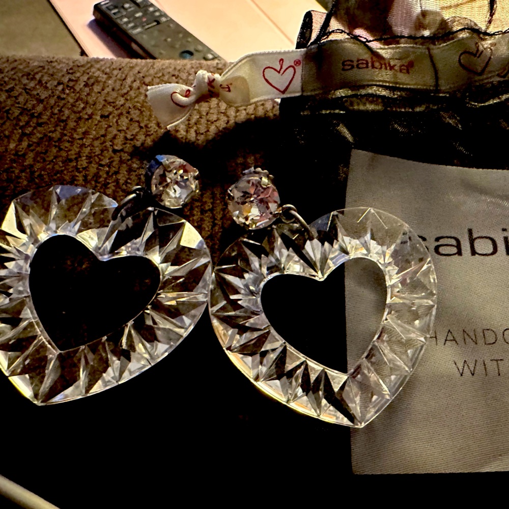 Sabika clear heart earrings. Retired. With clear stone stud